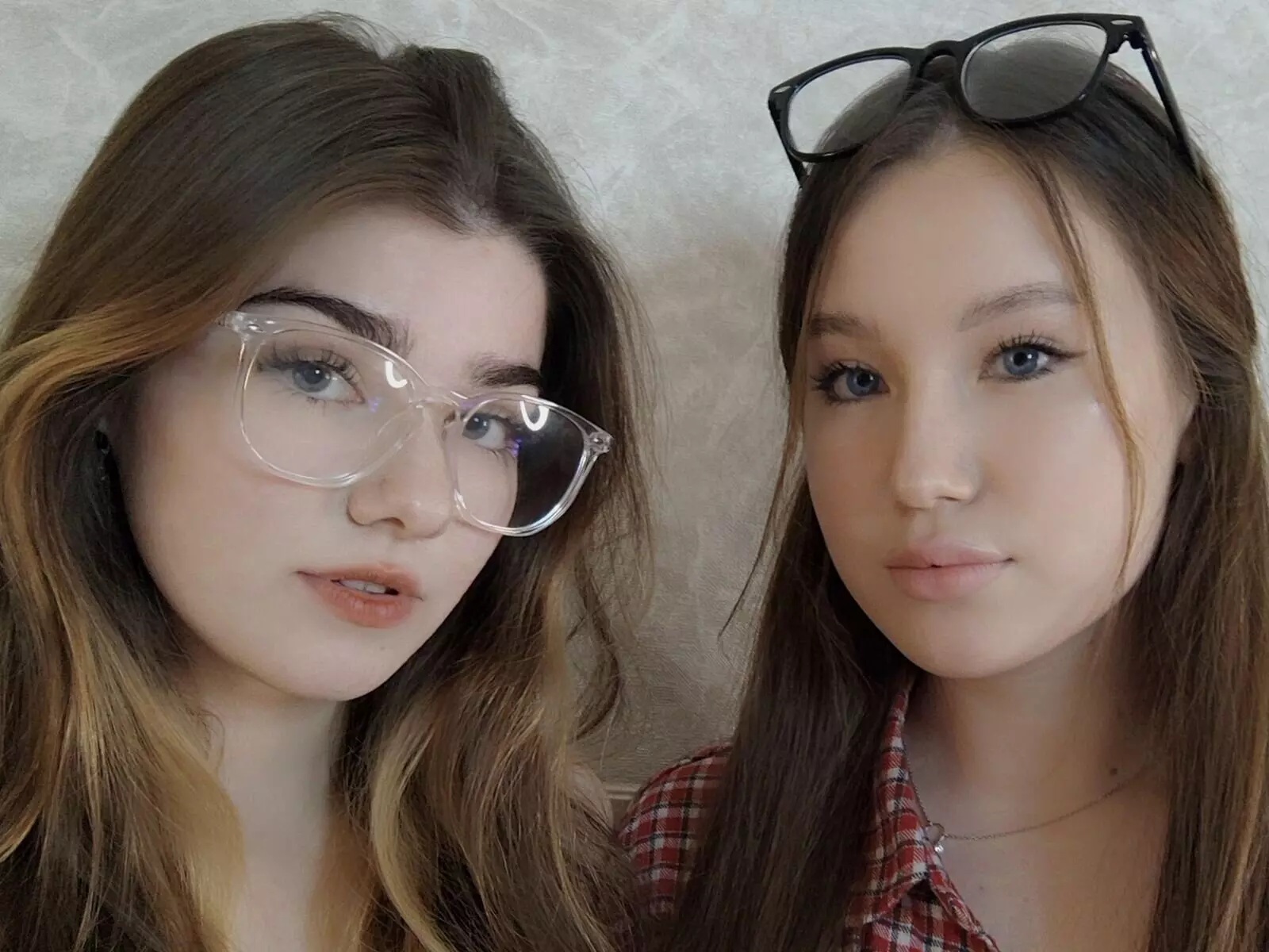 Starte eine Liveshow mit CatherineAndAshl