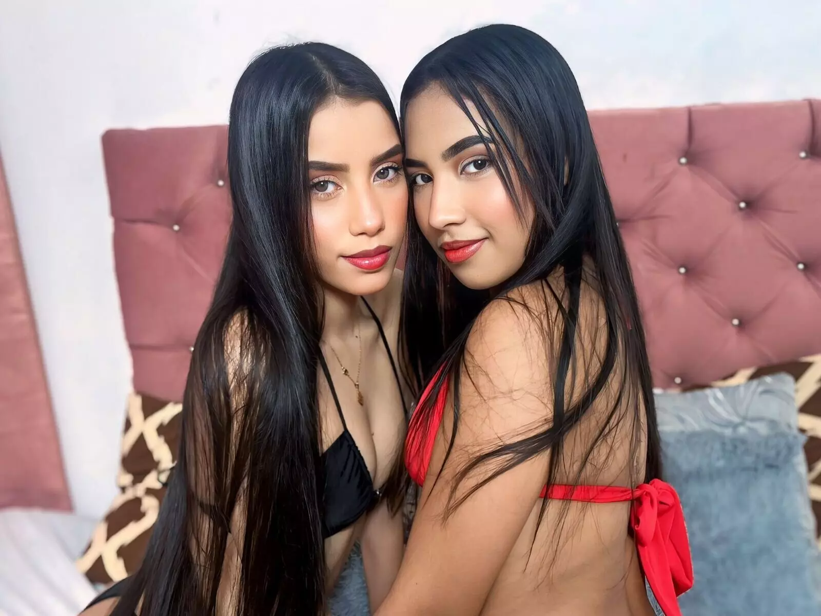 Starte eine Liveshow mit KaryeAndHanah