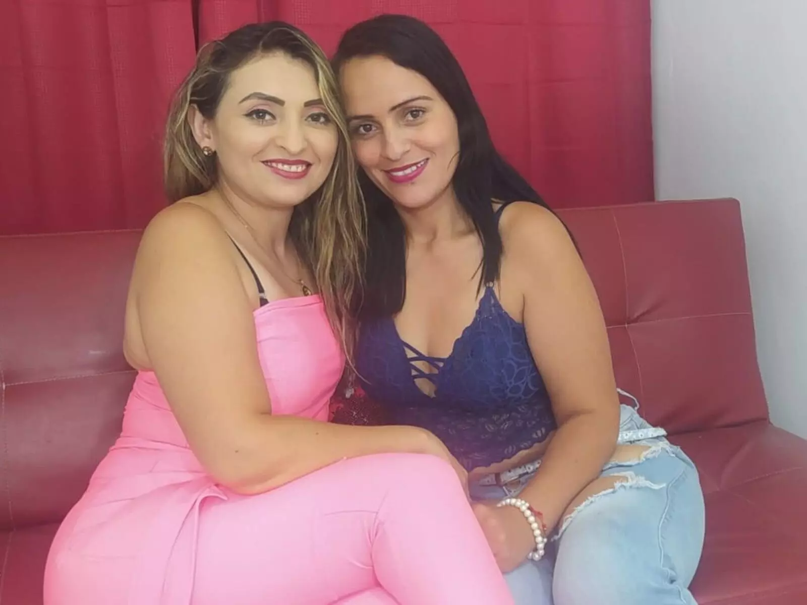 Starte eine Liveshow mit PreciosaAndJenny