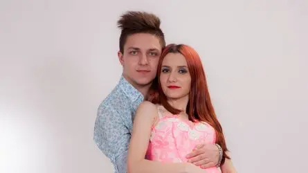 Starte eine Liveshow mit RaisaAndKevin