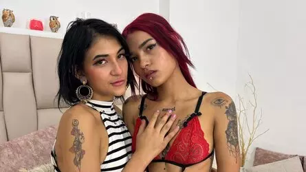 Starte eine Liveshow mit StefanyAndRoxete