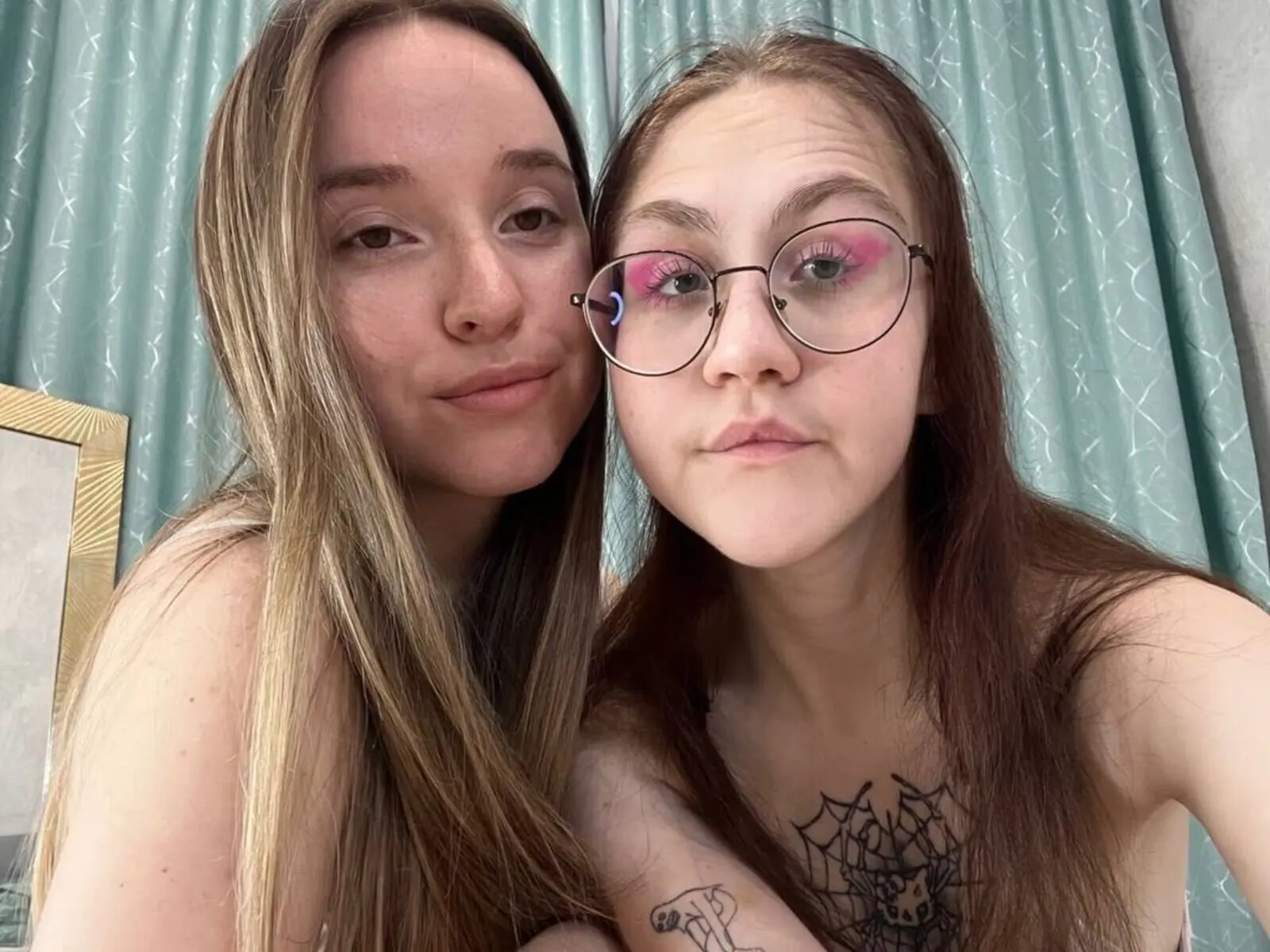 Starte eine Liveshow mit EsmaAndPetra