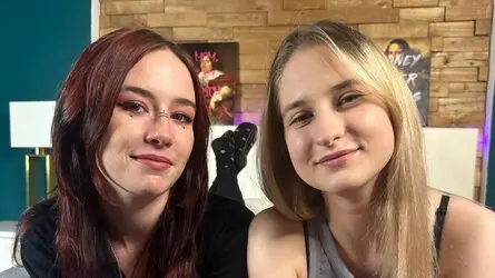 Starte eine Liveshow mit HarrietAndPeace