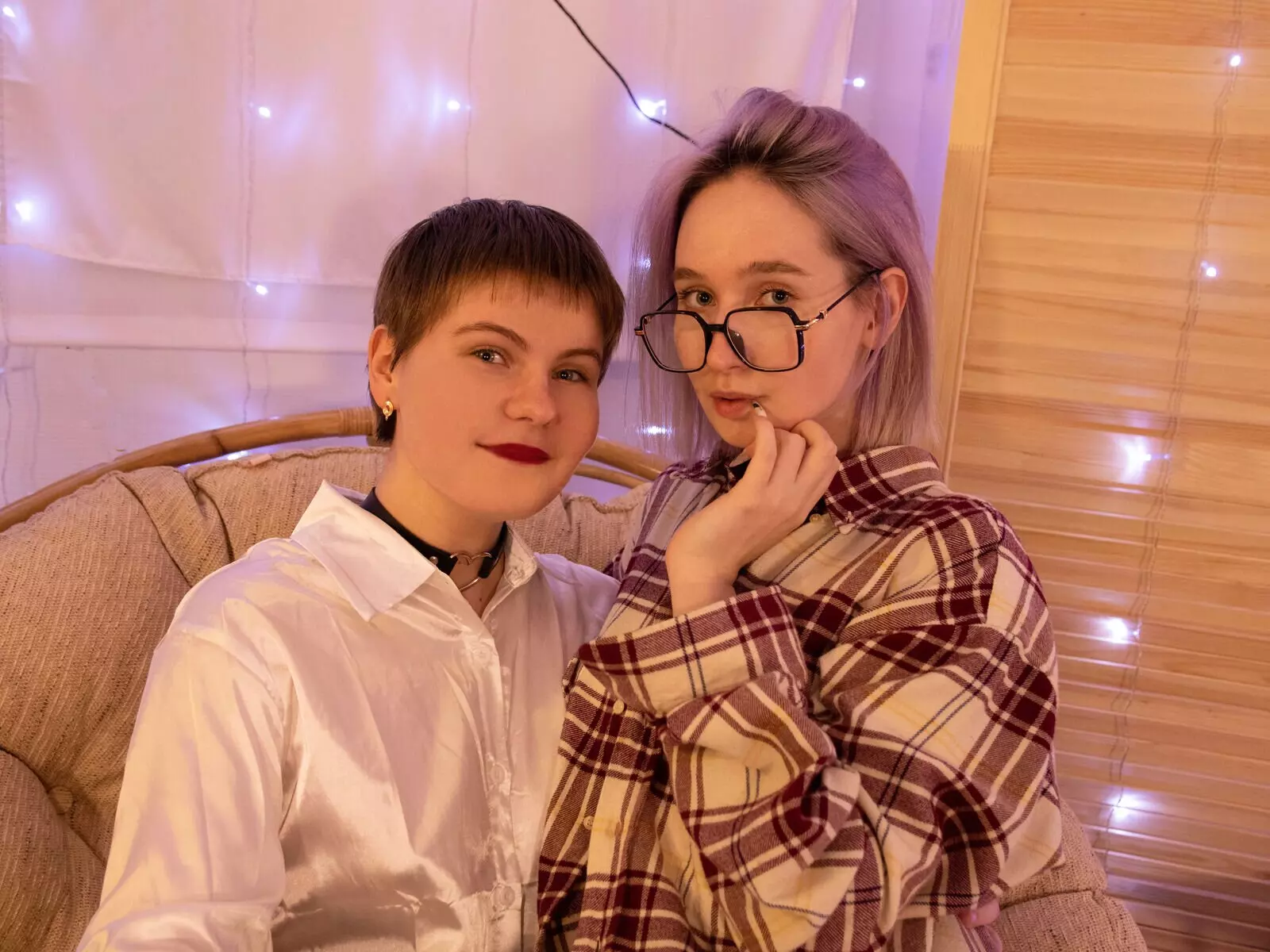 Starte eine Liveshow mit IrisAndNaomi