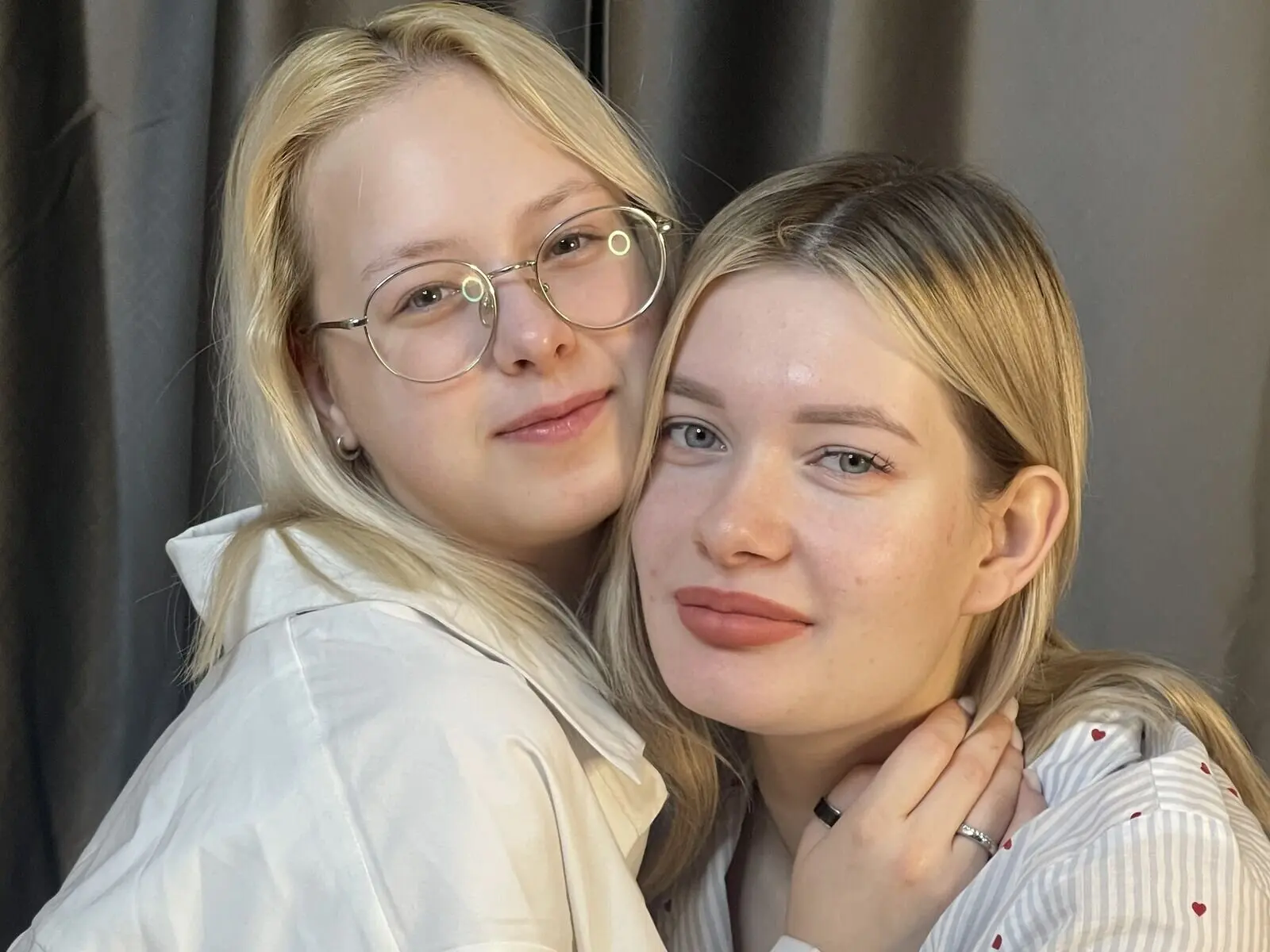 Starte eine Liveshow mit MeghanAndArdith