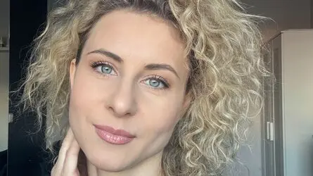 Starte eine Liveshow mit TiffaniRoze