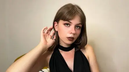 Starte eine Liveshow mit TinaMoore
